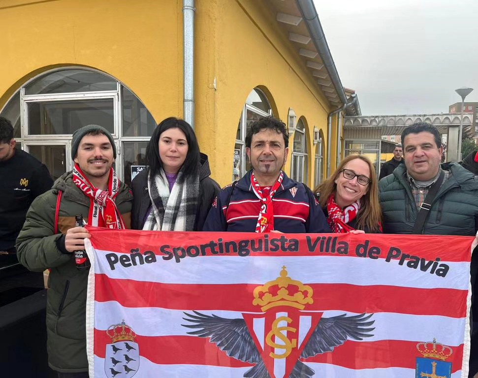 Ayer algunos miembros de nuestra peña se han desplazado a Salamanca ver el partido de copa se lo han pasado genial y damos fe que también han comido buen jamón.